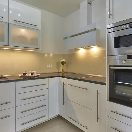 Apartment 2 Bedroom Amazing In Liznjan