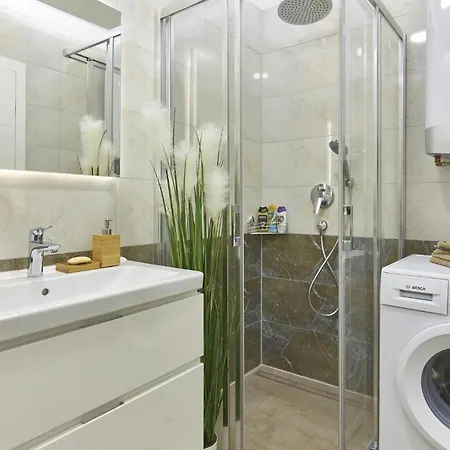 Apartment 2 Bedroom Amazing In Liznjan