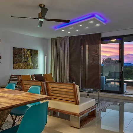 2 Bedroom Amazing In Apartment *