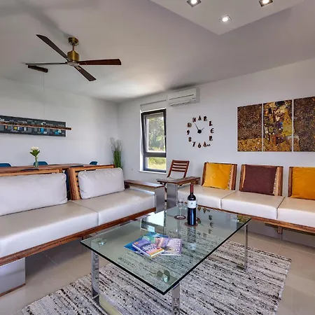 2 Bedroom Amazing In *