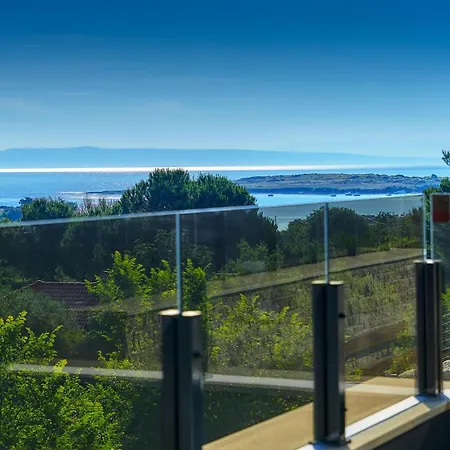 2 Bedroom Amazing In Liznjan